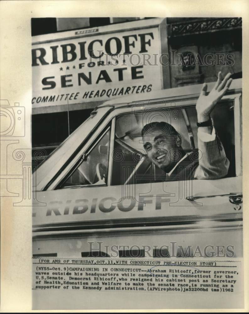 Load image into Gallery viewer, 1962 Press Photo Abraham Ribicoff waves as campaigning in Connecticut for senate
