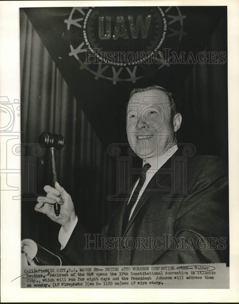 1964 Press Photo UAW President Walter Reuther opens convention in Atlantic City