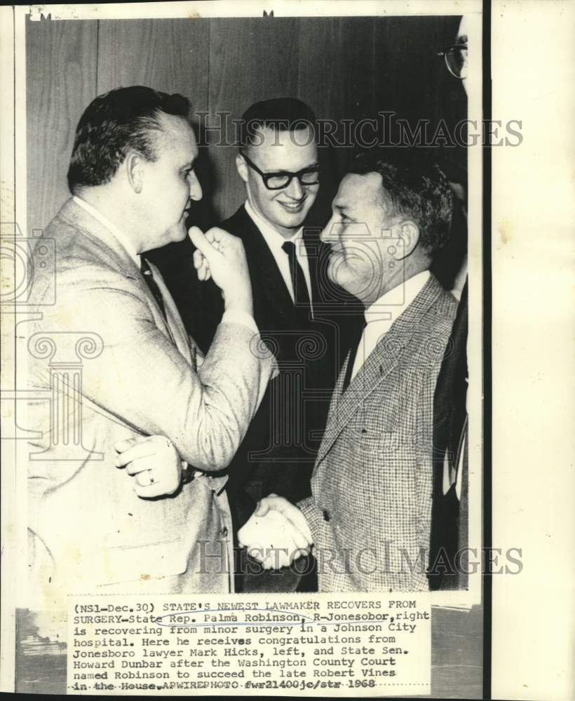 1968 Press Photo New Tennessee State Representative Palma Robinson Congratulated