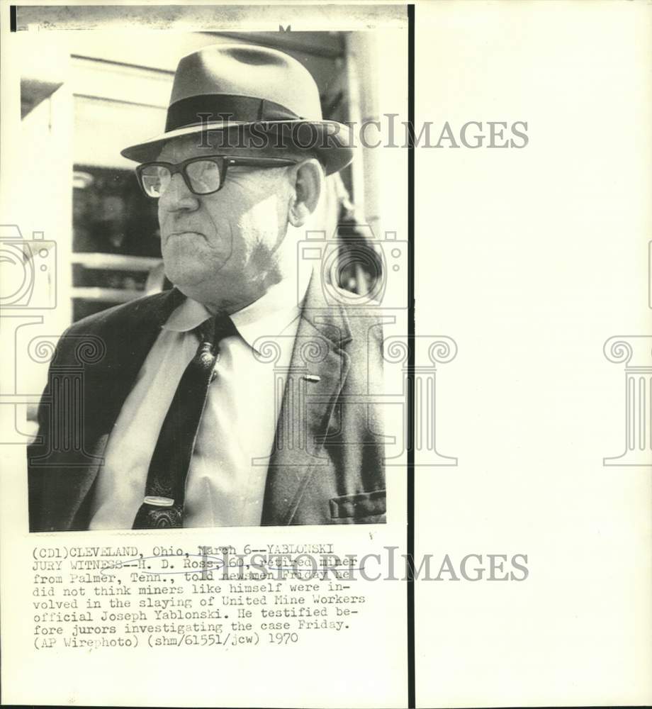 1970 Press Photo Retired miner H.D.Ross testifies at Yablonski case - now39159