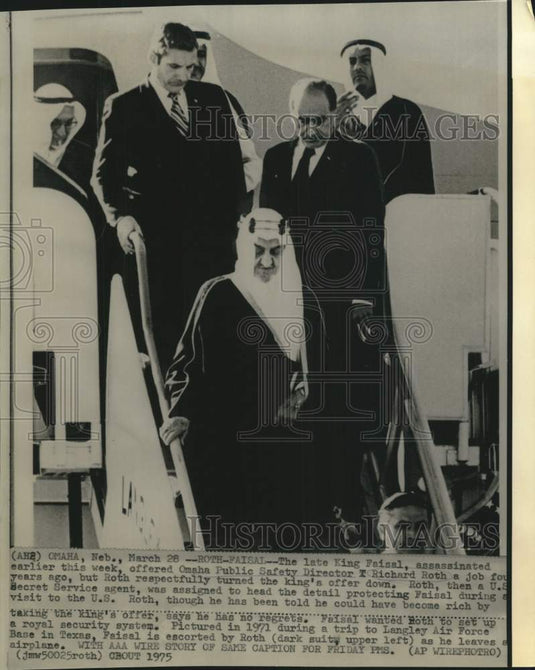 1971 Press Photo King Faisal escorted by Richard Roth at Texas' Langley AFB