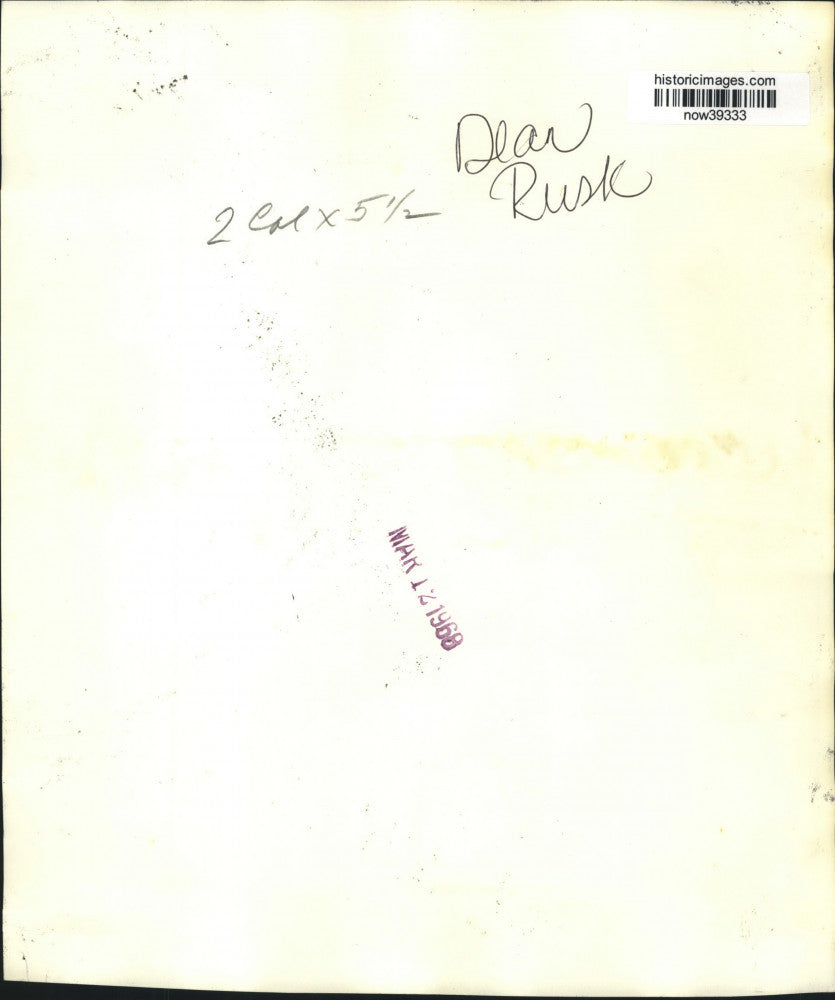 1968 Press Photo A greeting for Dean Rusk - now39333