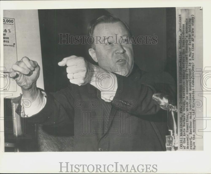 Load image into Gallery viewer, 1962 Press Photo UAW President Walter Reuther at Joint Economic Committee

