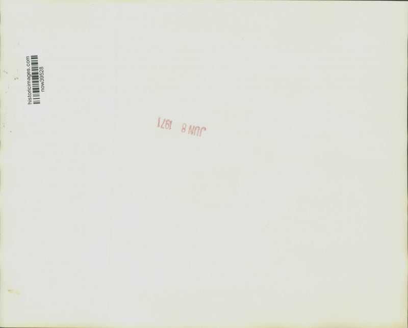 Load image into Gallery viewer, 1971 Press Photo William Rogers interviewed leaving Elysee Palace in Paris
