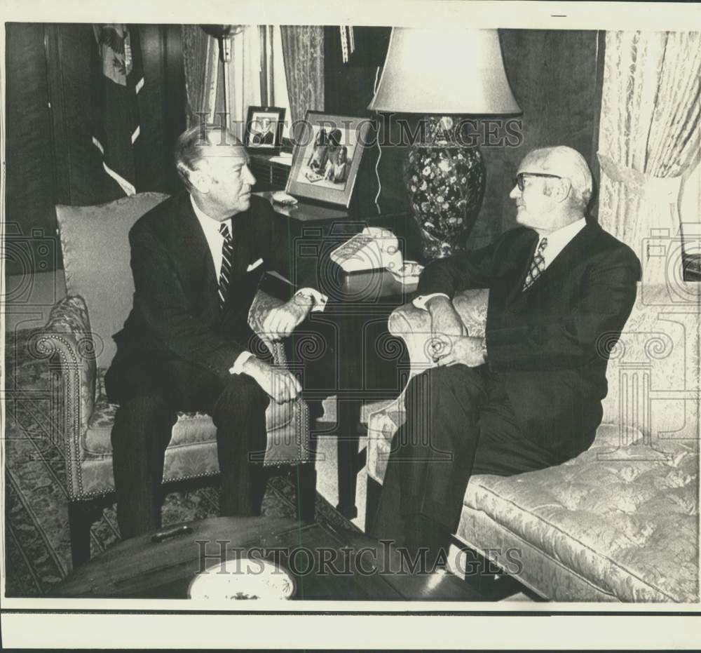 1971 Press Photo William Rogers and Kenneth Rush confer at State Department