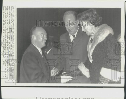 1969 Press Photo John D. Eisenhower greets William Rogers & wife in Brussels