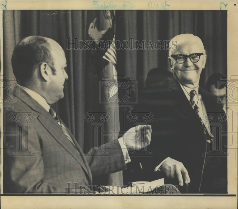 Load image into Gallery viewer, 1972 Press Photo Defense Secretary Melvin Laird Introduced Deputy, Kenneth Rush
