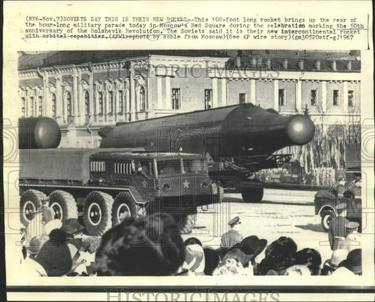 1967 Press Photo A 100-foot long rocket on display at a military parade, Moscow
