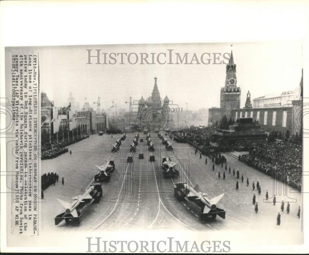 1964 Press Photo Soviet Military Planes in Revolution Anniversary Parade, Moscow
