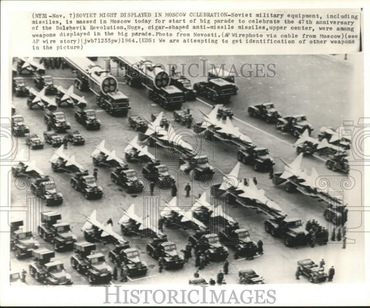 1964 Press Photo Soviet Military Might in 47th Anniversary of Revolution Parade