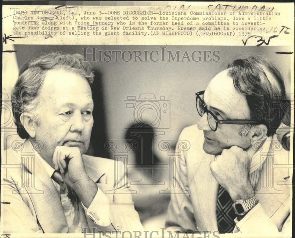 1976 Press Photo Charles Roemer, Moise Dennery Meet on Superdome, New Orleans