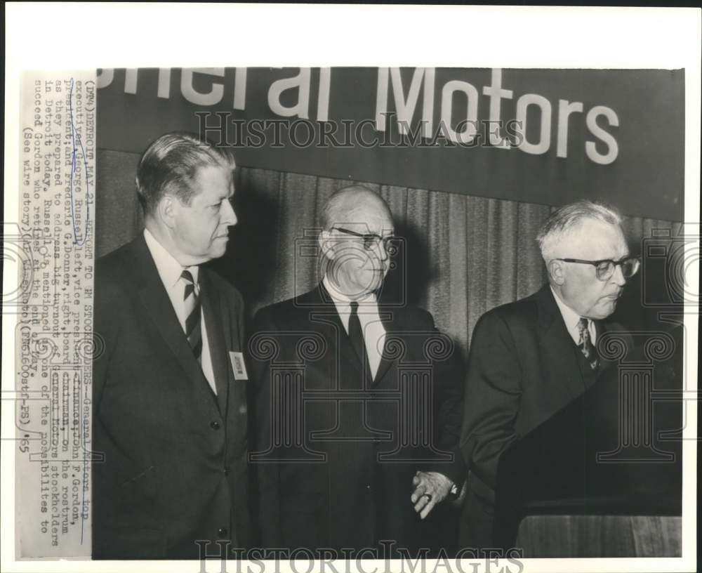 1965 Press Photo General Motors Top Executives Address Stockholders in Detroit