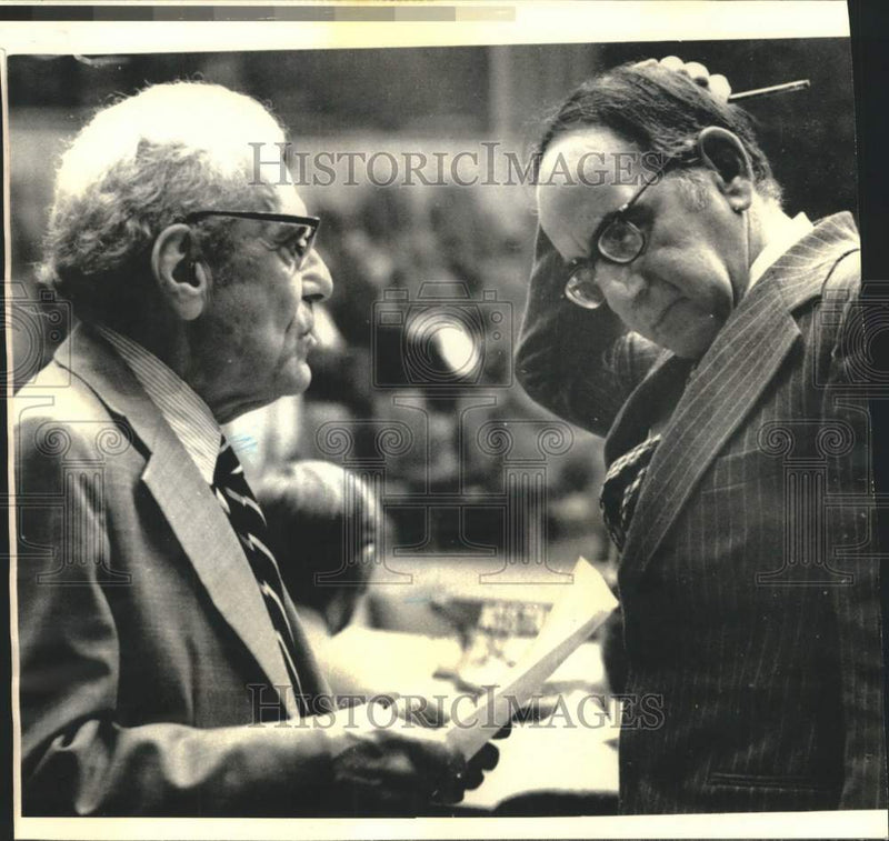 Load image into Gallery viewer, 1974 Press Photo Cypriot rep. Zenon Rossides &amp; US ambassador John Scali chat, NY

