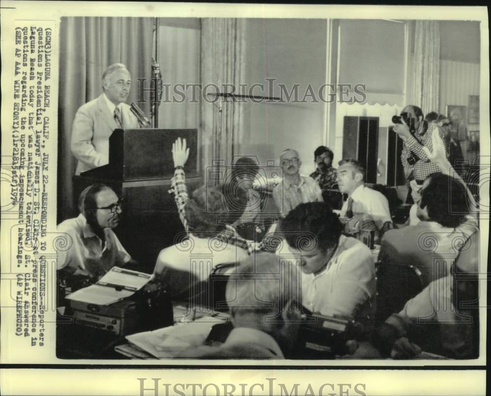1974 Press Photo Reporters question Presidential lawyer James D. St. Clair, CA.