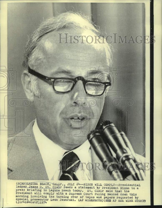 1974 Press Photo Lawyer Advises Press Nixon Will Surrender Watergate Materials