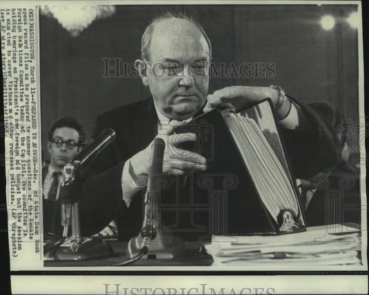 1968 Press Photo Secretary of State Dean Rusk Opens Files to Answer Senate
