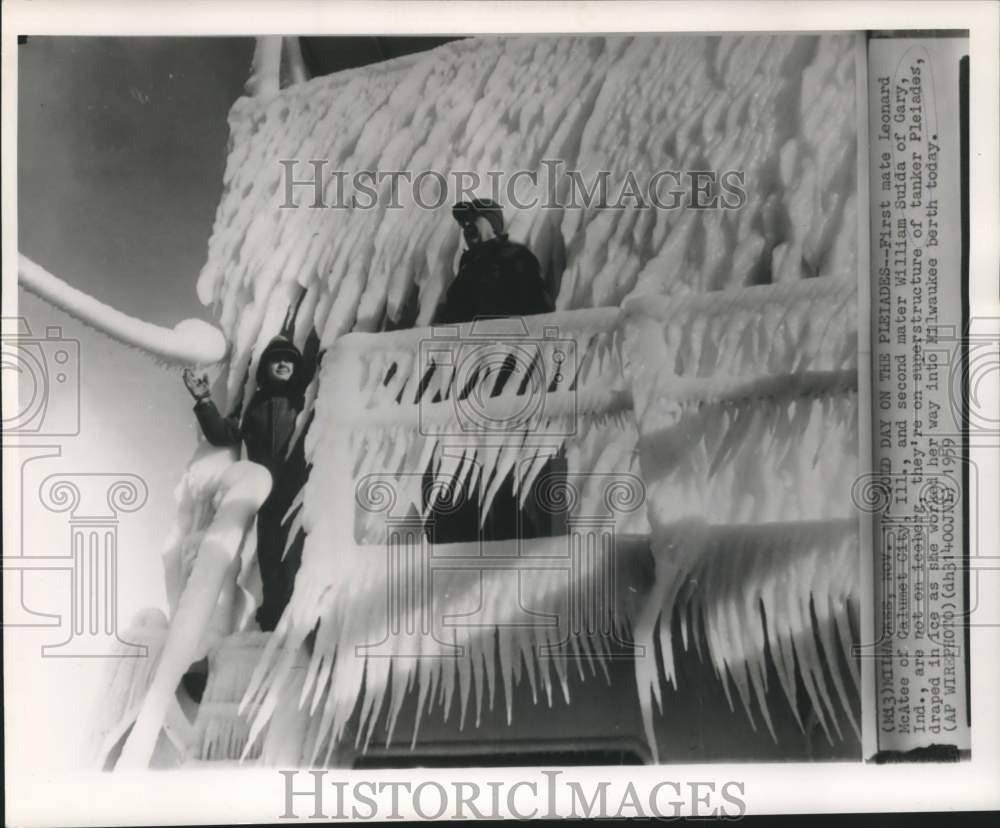 1959 Press Photo Leonard McAtee and William Suide pose on tanker Pleiades- Historic Images