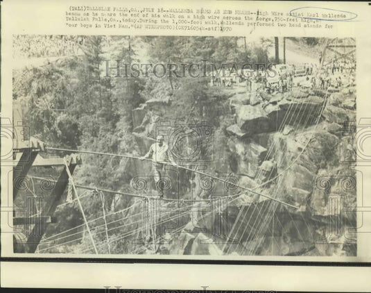 1970 Press Photo Aerialist Karl Wallenda nears end of 1,000 foot gorge walk