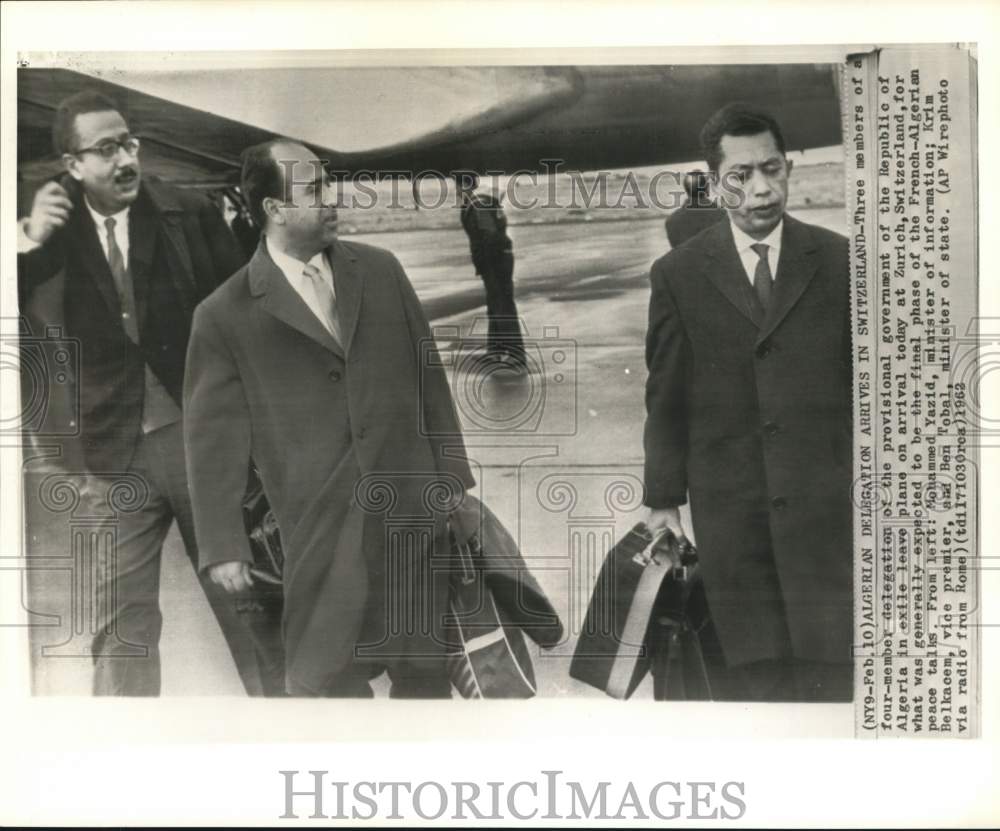 1962 Press Photo Algerian delegates arrive in Zurich, Switzerland for peace talk