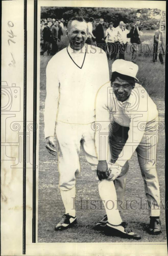 1969 Press Photo Max Faulkner & Lee Trevino during practice at Lytham St. Annes- Historic Images