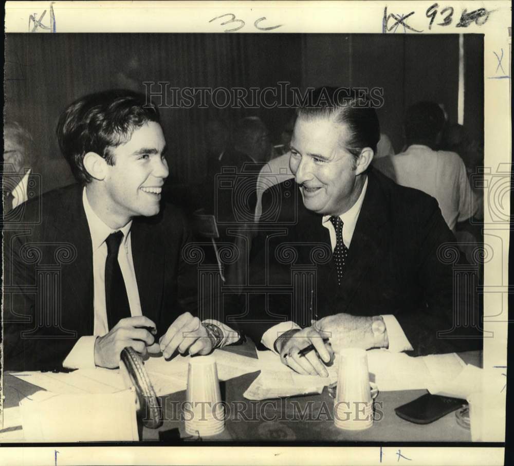 1970 Press Photo David Eisenhower at Senators Baseball Draft with Club President- Historic Images