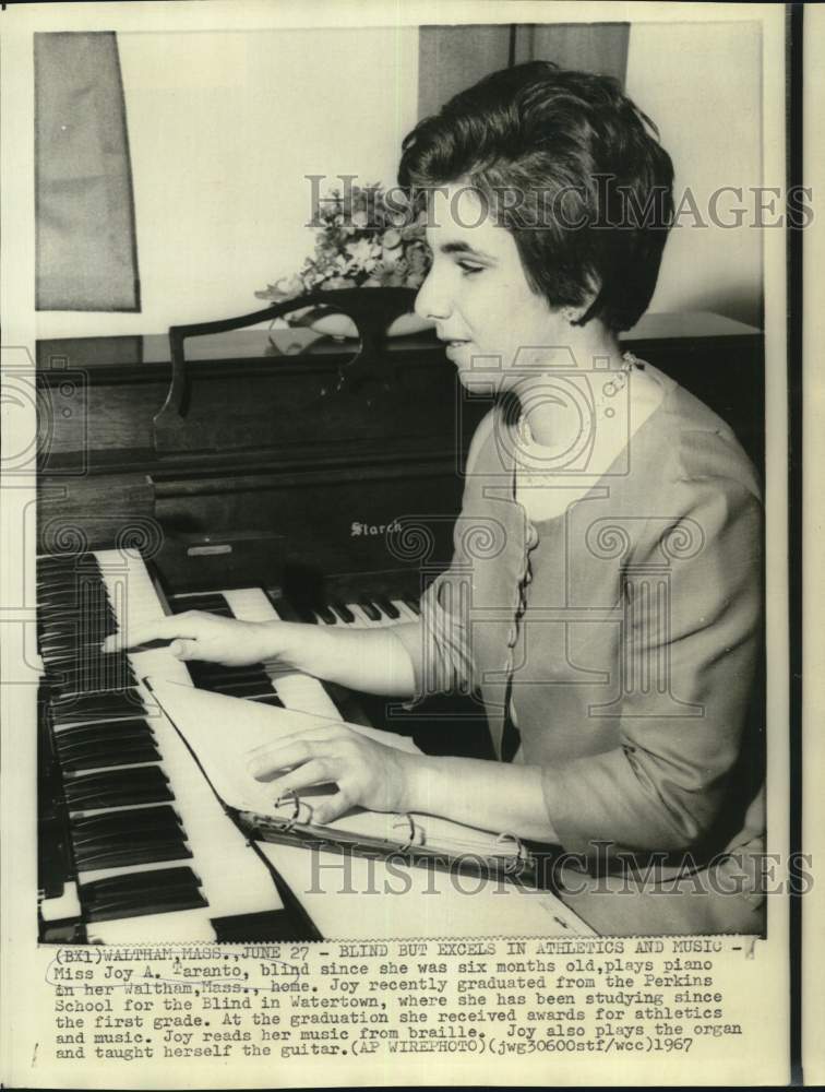 1967 Press Photo Joy A. Taranto, Blind Student, Waltham, Massachusetts- Historic Images