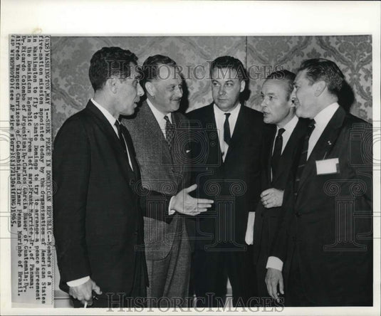 1965 Press Photo Members 5-nation mission in Washington to fly to Santo Domingo.