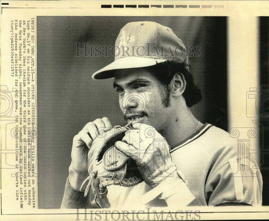 1973 Press Photo Oakland's Manny Trillo wears