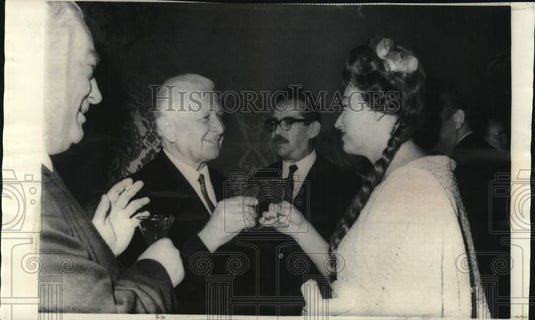 1968 Press Photo Ludvik Svoboda toasts Czechoslovkia's golden anniversary.