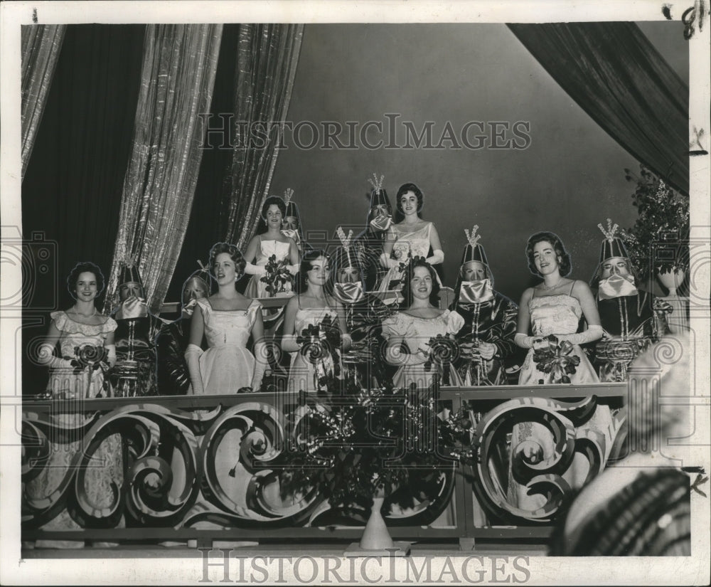 1962 Press Photo Twelfth Night Revelers Ball's Seven Court Maids- Mardi Gras