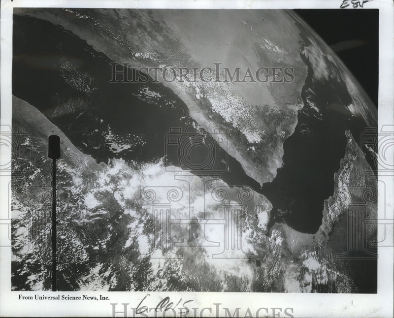 Load image into Gallery viewer, 1970 Press Photo Photo From Gemini 11 Shows New Ocean Forms From Red Sea
