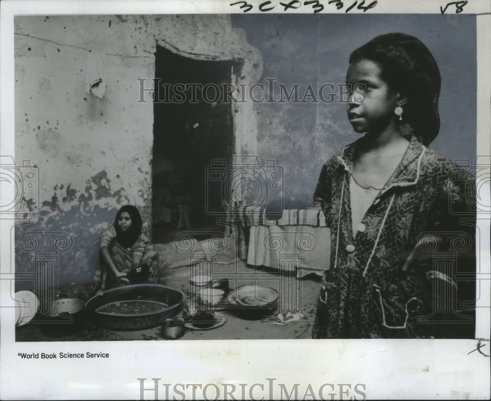 1968 Press Photo Beja Tribesmen who have moved to cities in the Sudan- Historic Images