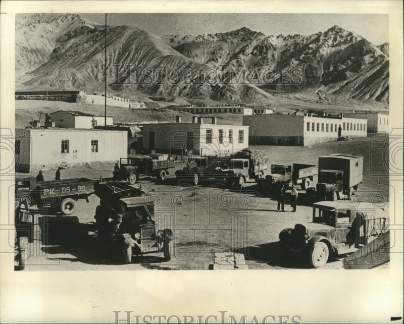 Load image into Gallery viewer, 1941 Press Photo The village Murgab in the Pamir Mountains of Tadjikistan
