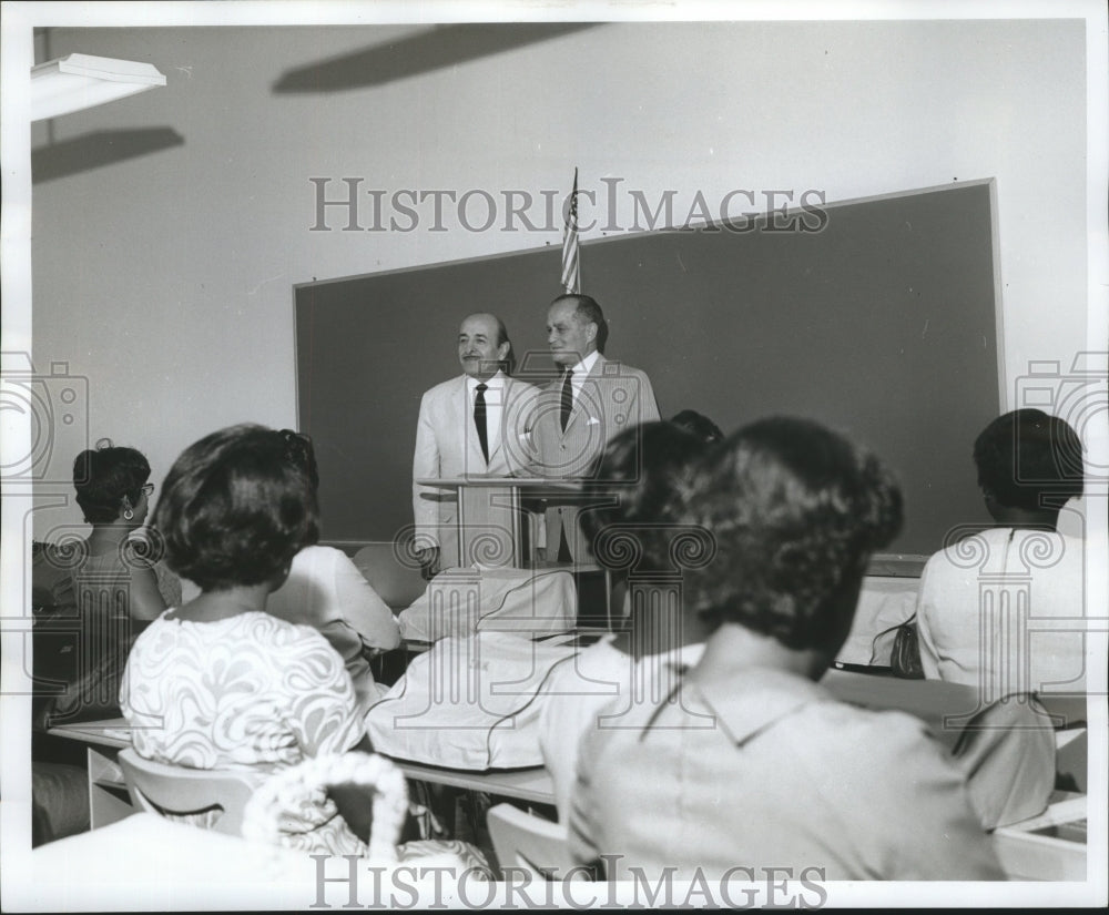 1968 Press Photo Adult Education Center, Incorporated. New chance at life