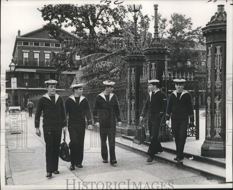 Load image into Gallery viewer, 1967 Press Photo French Cruiser Crewman On Tour Of French Quarter, New Orleans
