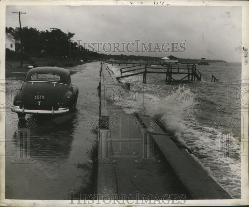1950 Press Photo High tides in the Bay St.Louis area - nox00766