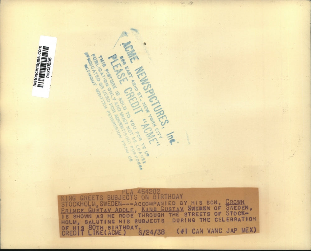 1938 Press Photo King Gustav of Sweden with Prince Gustav Adolf in Stockholm