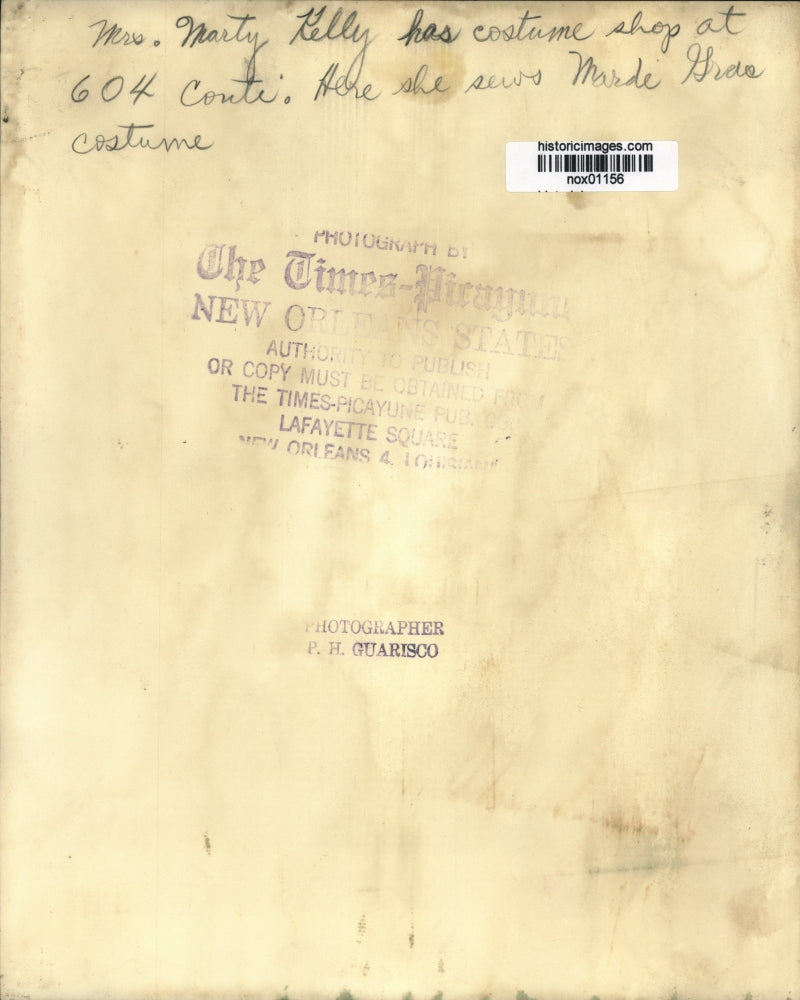 Press Photo Mardi Gras New Orleans Mrs. Marty Kelly's Carnival costume shop