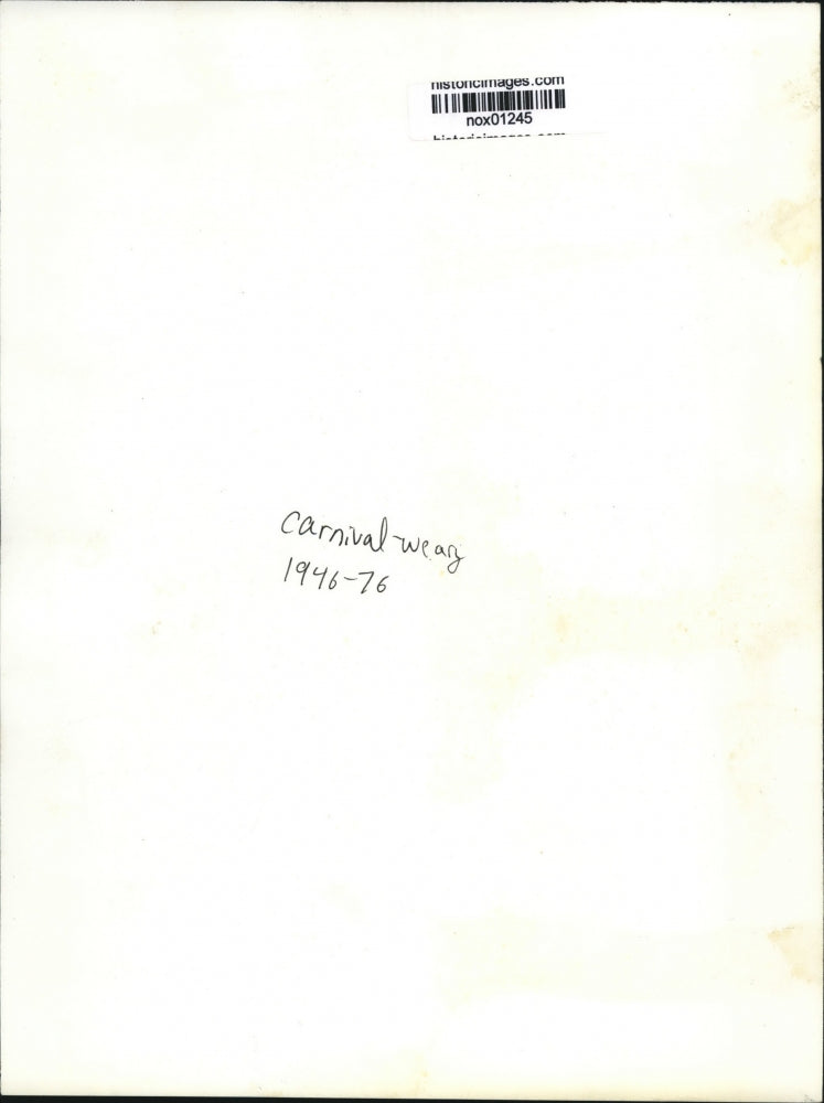 1946 Press Photo Mardi Gras Carnival, People at window - nox01245