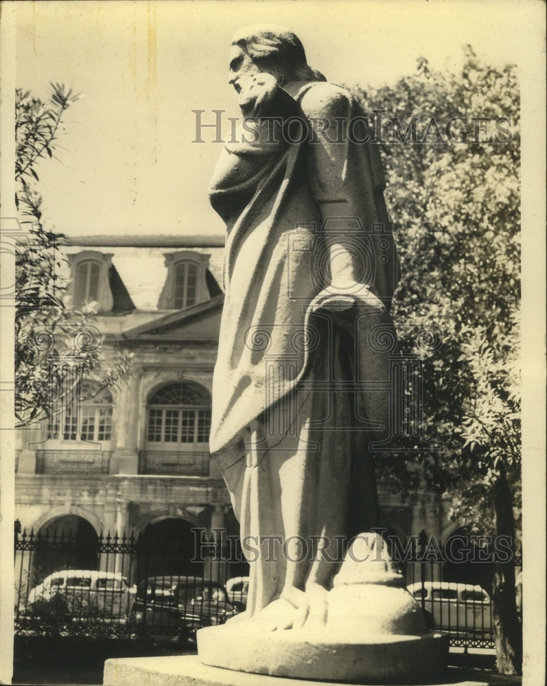 Load image into Gallery viewer, Press Photo Statue at Jackson Square - nox01328
