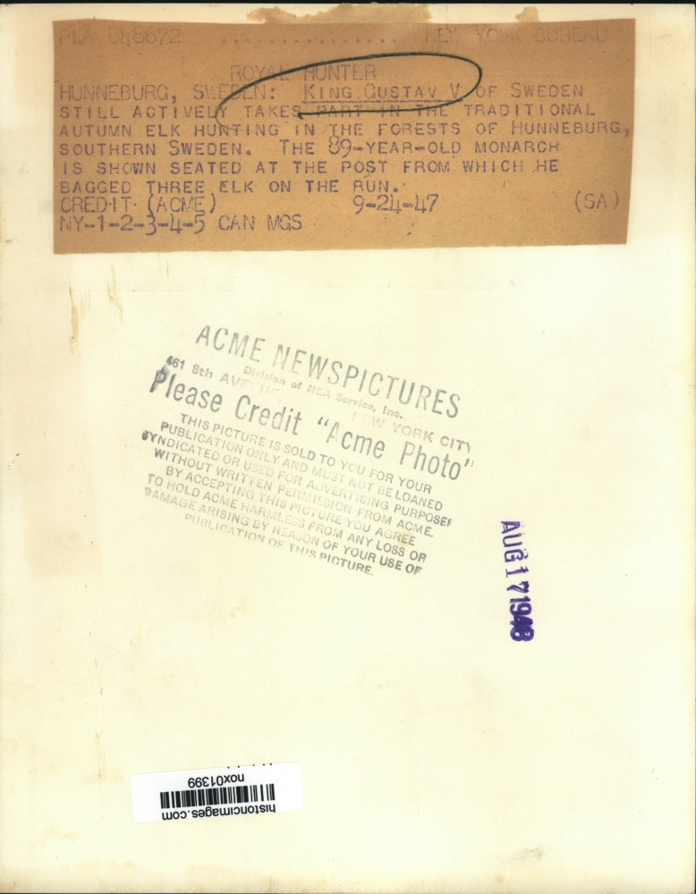 1947 Press Photo King Gustaf V of Sweden elk hunts in Hunneburg - nox01399