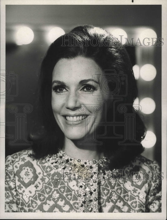 1969 Press Photo Actress Elizabeth Allen Stars in Bracken's World - nox01507