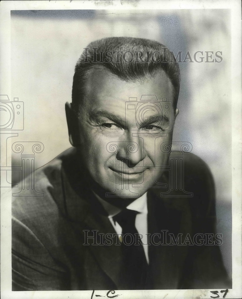 Load image into Gallery viewer, 1965 Press Photo Actor Eddie Albert, Vice Chairman April Crusade Against Cancer
