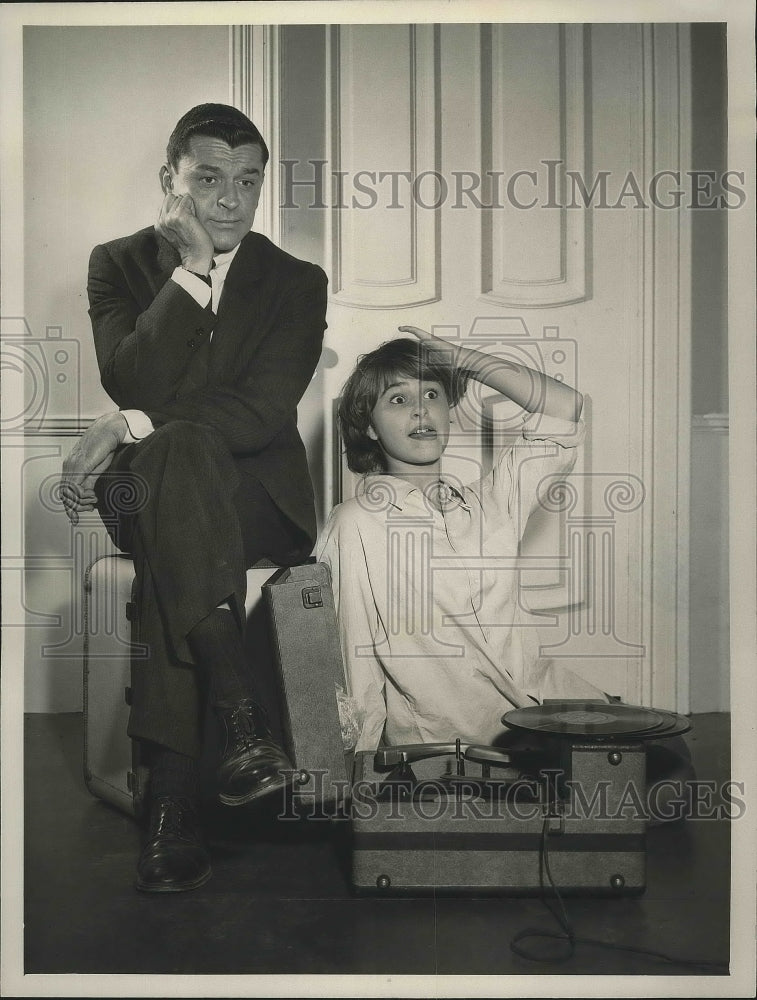 1961 Press Photo Frank Aletter and Portland Mason on "Bringing up Buddy"- Historic Images