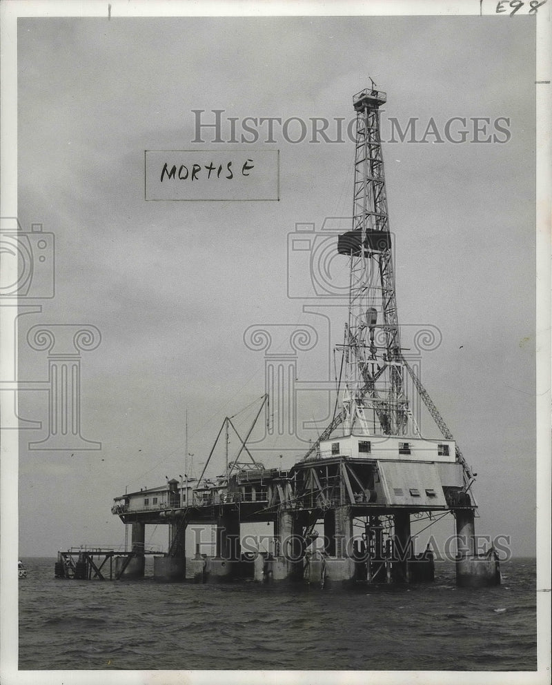 Load image into Gallery viewer, 1955 Press Photo "Mr. Charlie," the first mobile self-contained drilling barge
