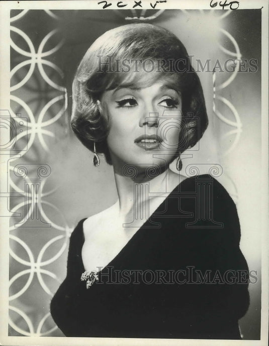 1967 Press Photo Edie Adams, Singer, Actress and Comedian - nox01741