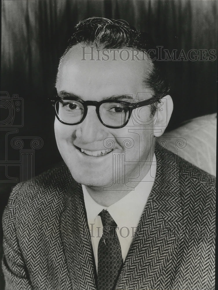 1965 Press Photo Actor Steve Allen has written Letter to a Conservative.