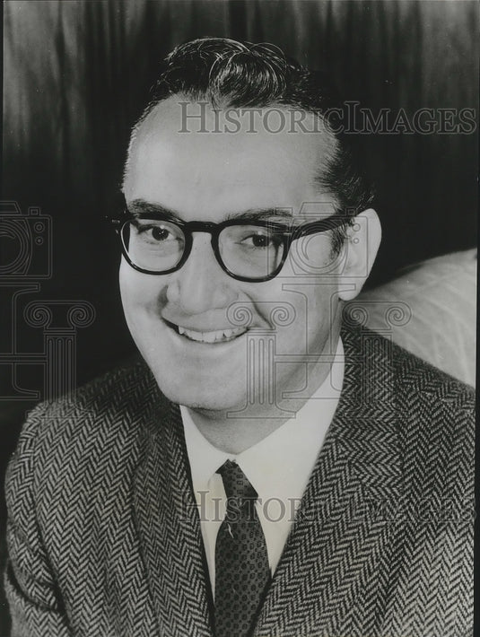 1965 Press Photo Actor Steve Allen has written Letter to a Conservative.