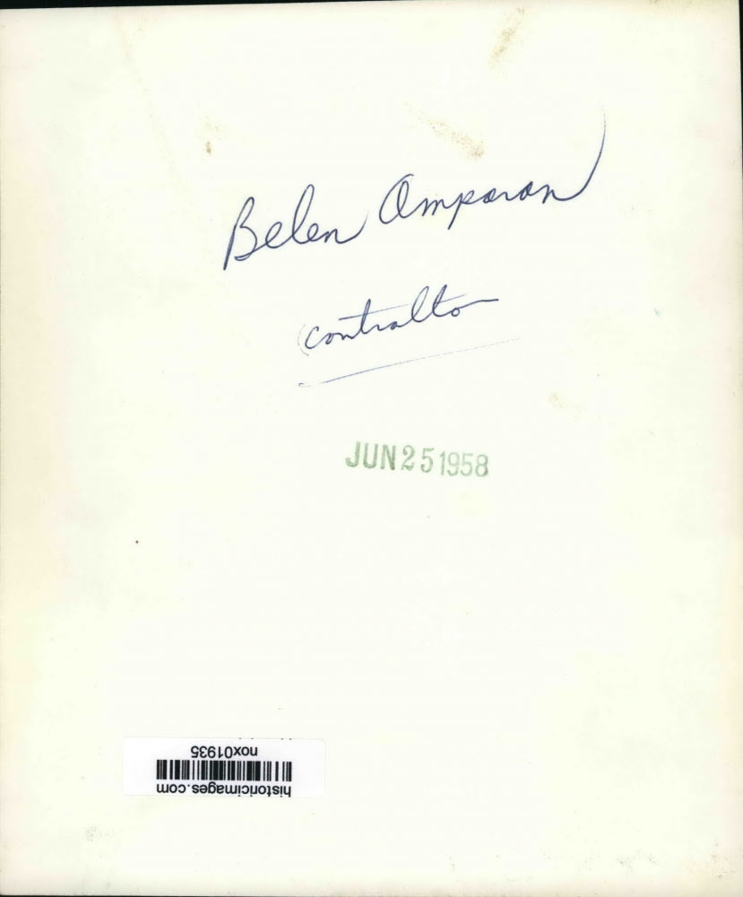 1958 Press Photo Contralto Opera Singer Belen Amparan drinks tea - nox01935