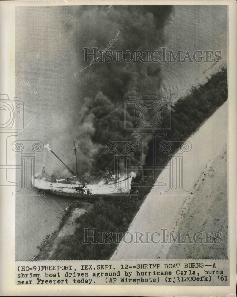 1961 Press Photo Shrimp boat driven aground by Hurricane Carla near Freeport